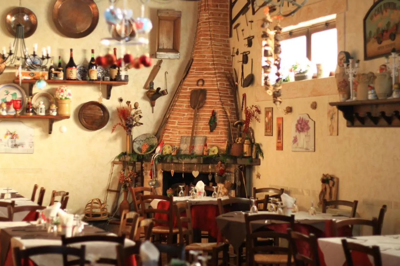 Oasi Del Lago Bed & Breakfast Regalbuto